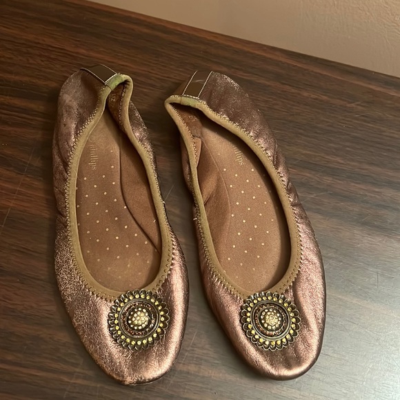 Phillip Liz Leather Bronze Colored Flats Size 8.5 - Picture 10 of 10